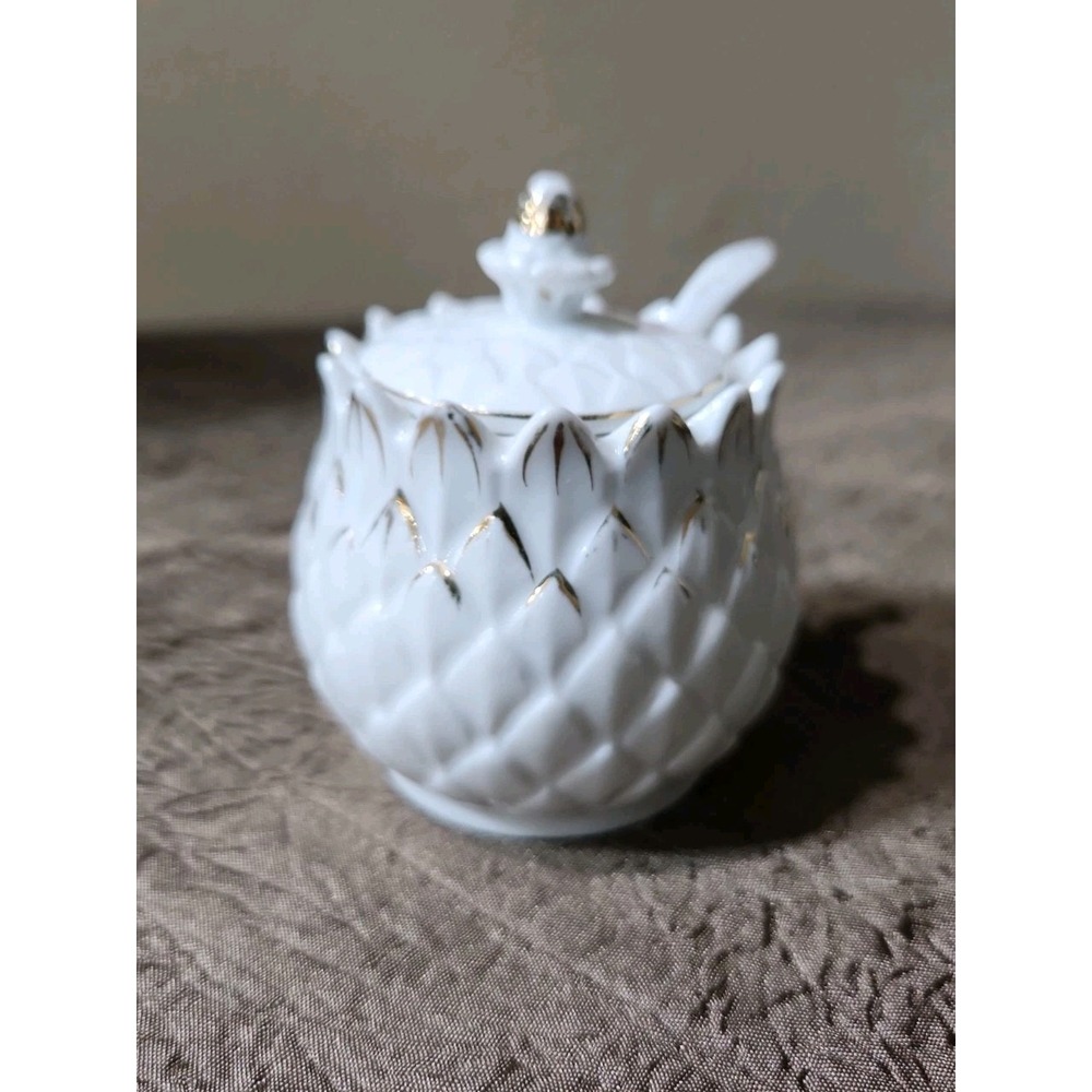 White And Gold Porcelean Pineapple Sugar Jar With Spoon
